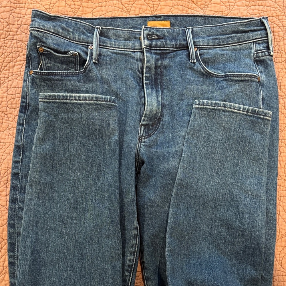 MOTHER Blue Denim Looker Ankle Jeans. Size 30